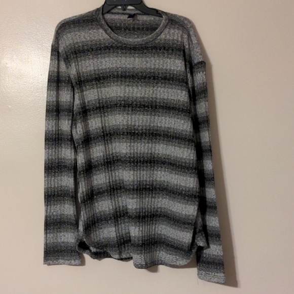 Fitshop black & gray knit longsleeve crew neck - Picture 1 of 4